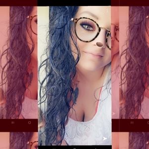 Meet your Posher, Shannon